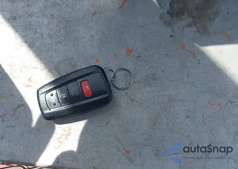 2020 Toyota Highlander Xle z USA, uszkodzony, nr VIN 5TDGZRBH4LS029675